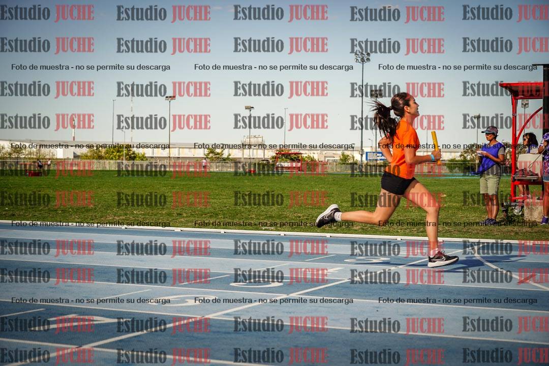 Fotos de las Postas 4x100mts de niñas y niños ROJO (Promocional TAIN) - FINAL