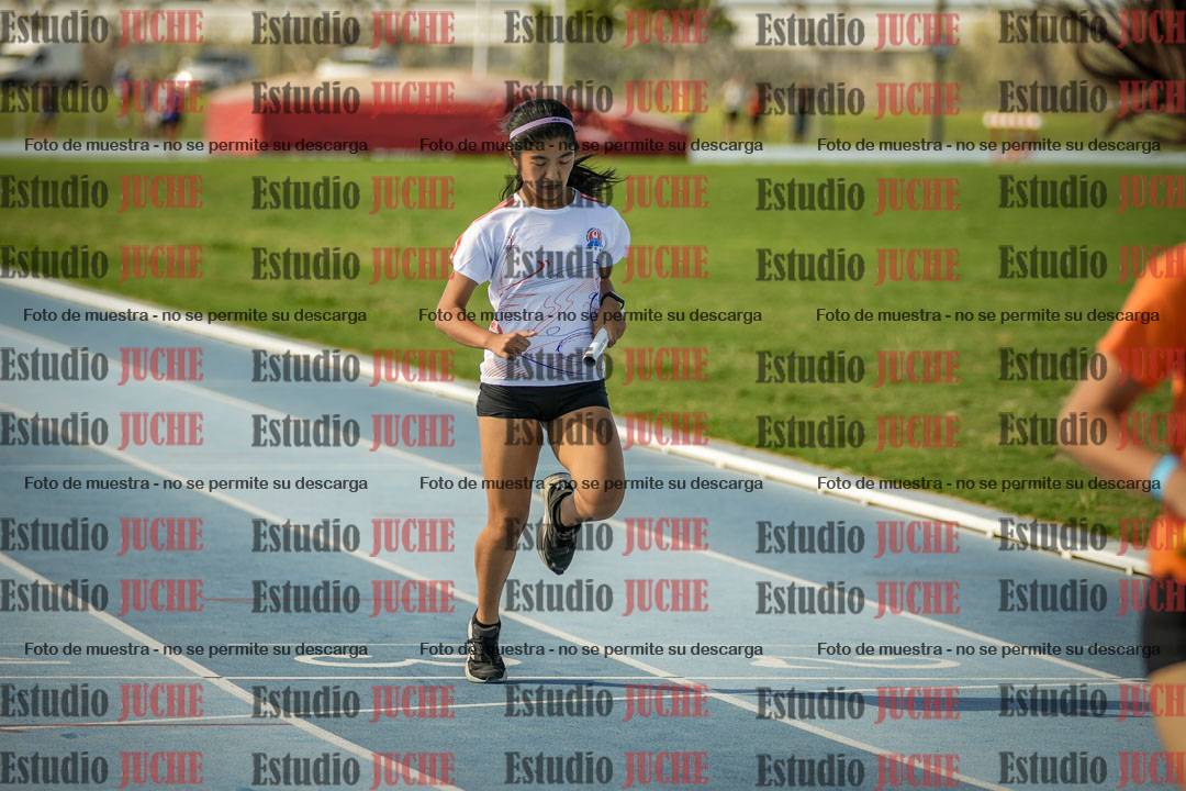 Fotos de las Postas 4x100mts de niñas y niños ROJO (Promocional TAIN) - FINAL