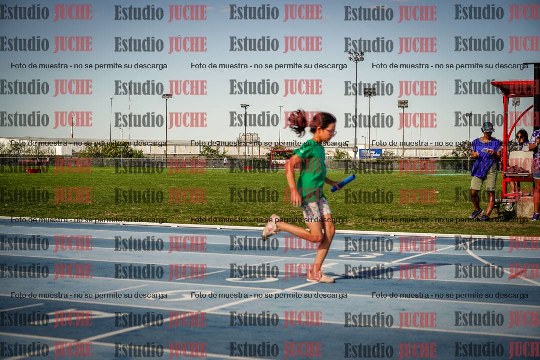 Fotos de las Postas 4x100mts de niñas y niños ROJO (Promocional TAIN) - FINAL