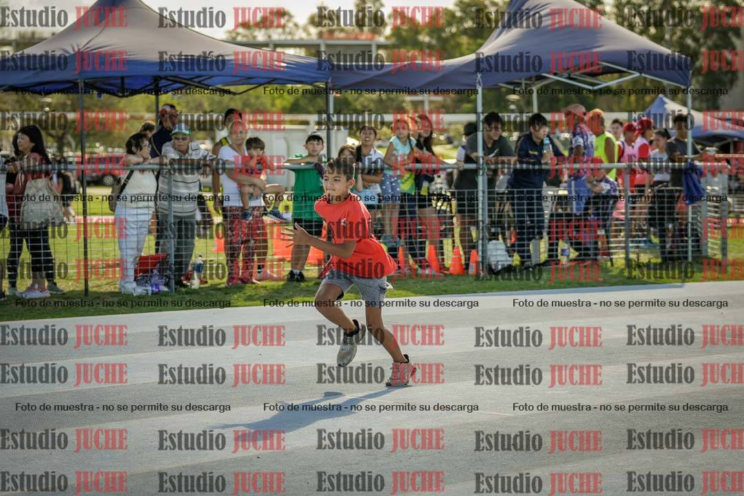 Fotos de las Postas 4x100mts de niñas y niños ROJO (Promocional TAIN) - FINAL
