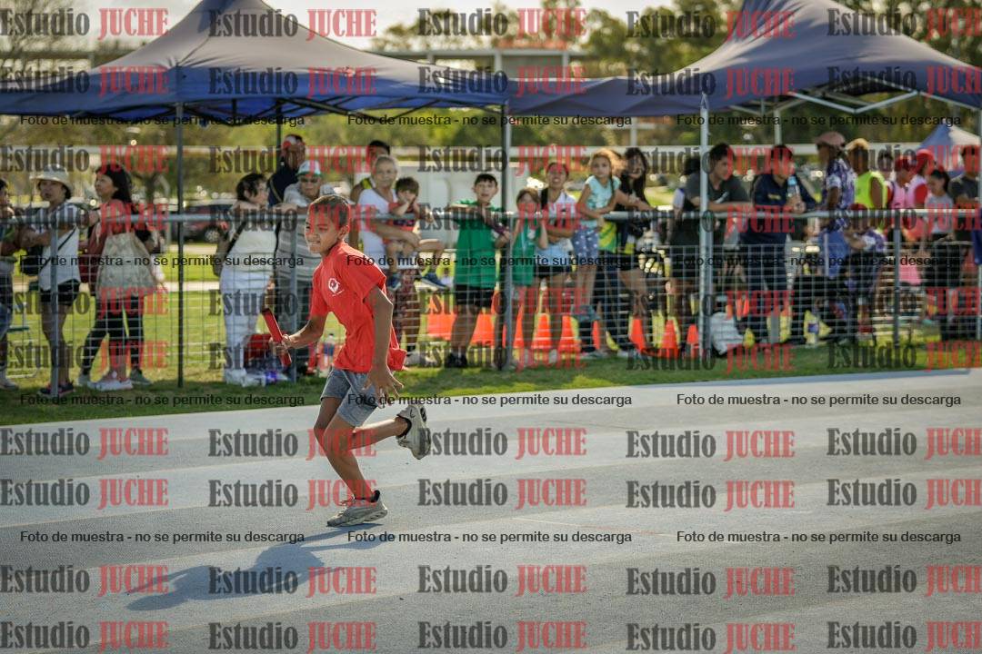 Fotos de las Postas 4x100mts de niñas y niños ROJO (Promocional TAIN) - FINAL