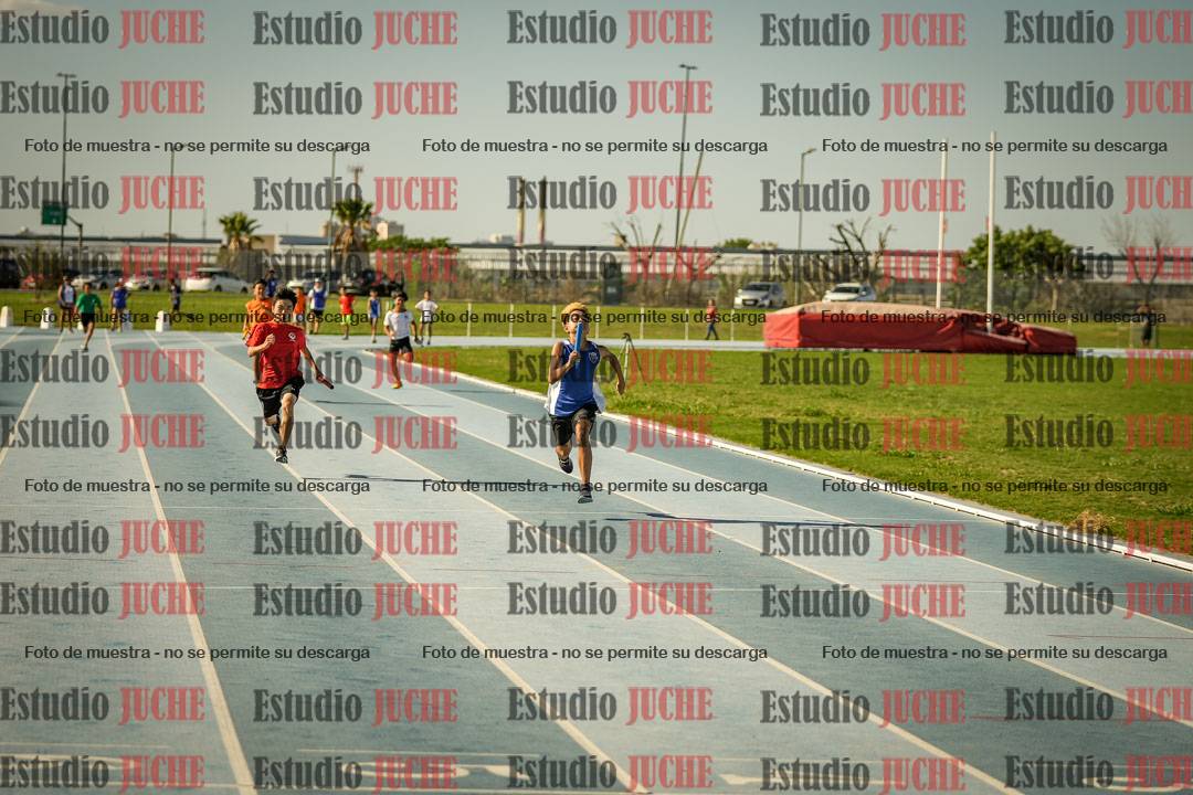 Fotos de las Postas 4x100mts de niñas y niños ROJO (Promocional TAIN) - FINAL