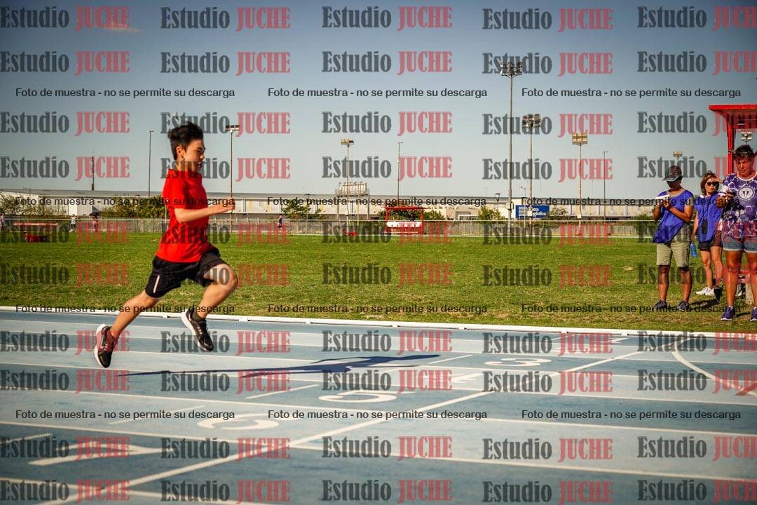 Fotos de las Postas 4x100mts de niñas y niños ROJO (Promocional TAIN) - FINAL