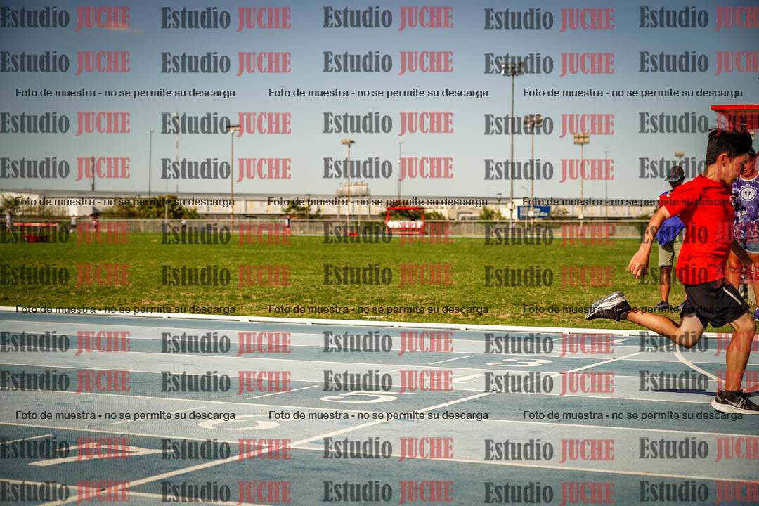 Fotos de las Postas 4x100mts de niñas y niños ROJO (Promocional TAIN) - FINAL