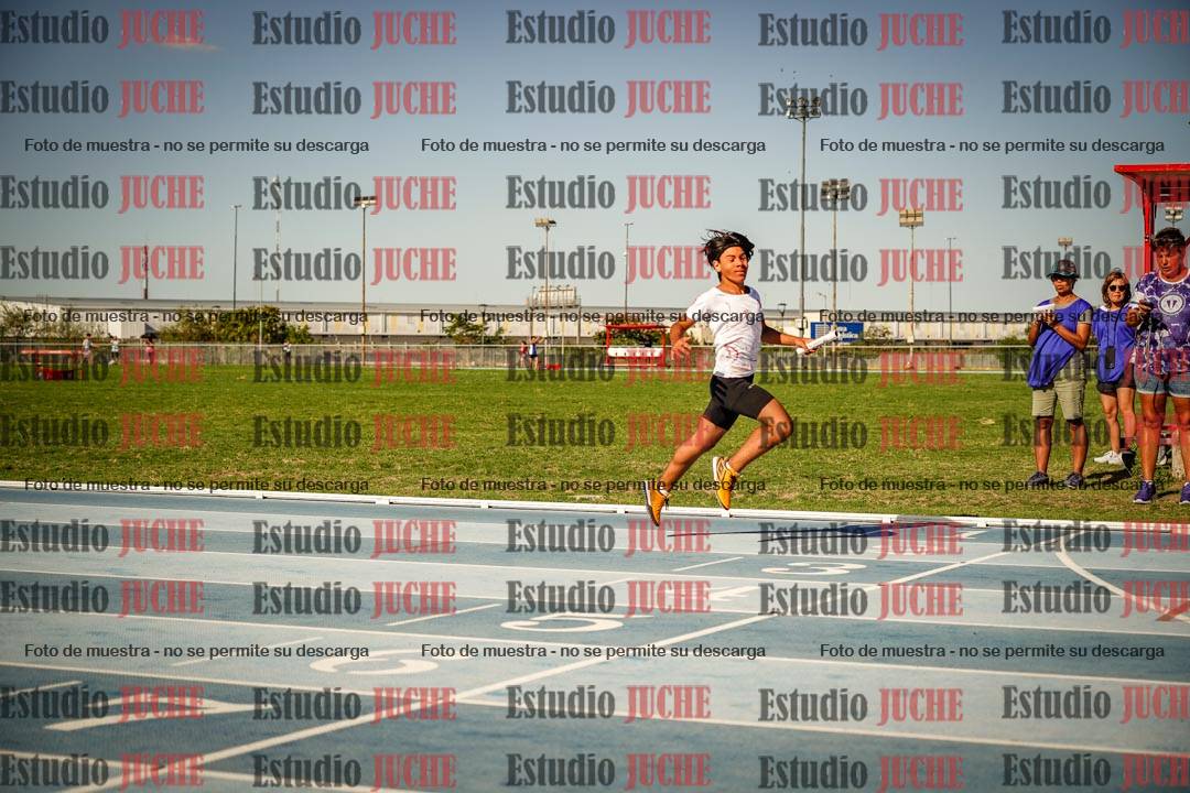 Fotos de las Postas 4x100mts de niñas y niños ROJO (Promocional TAIN) - FINAL