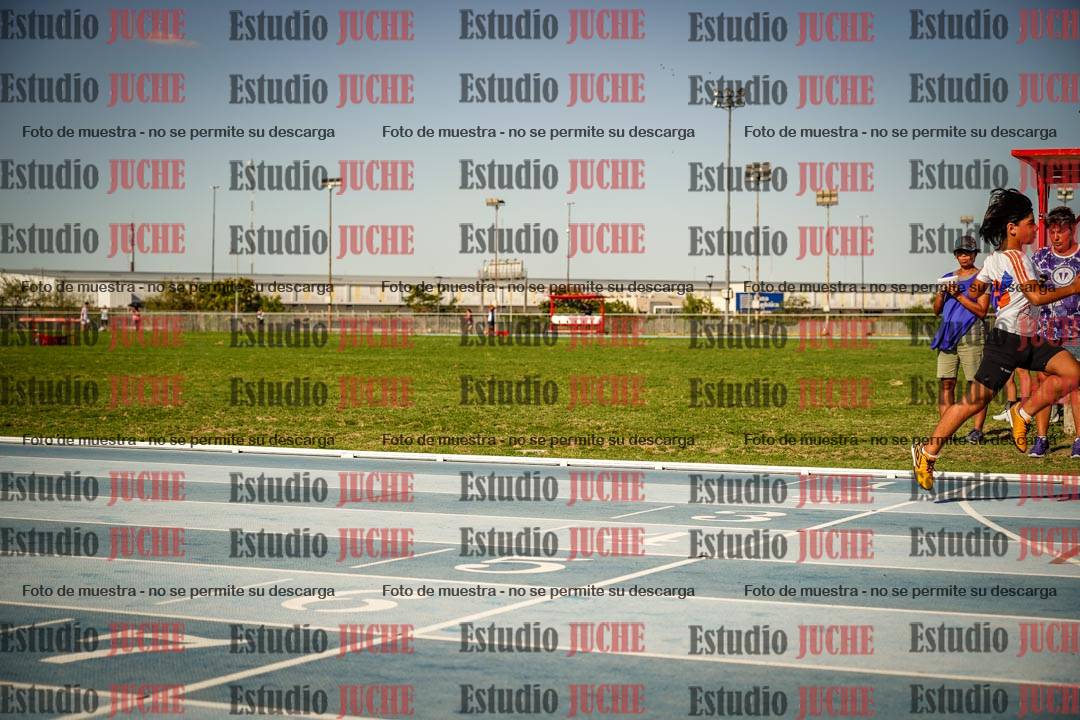Fotos de las Postas 4x100mts de niñas y niños ROJO (Promocional TAIN) - FINAL