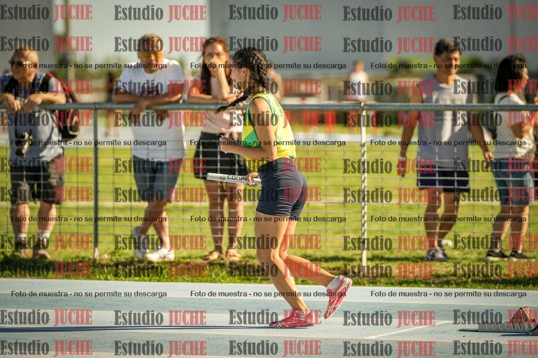 Fotos de las Postas 4x100mts de mujeres LIBRE - FINAL