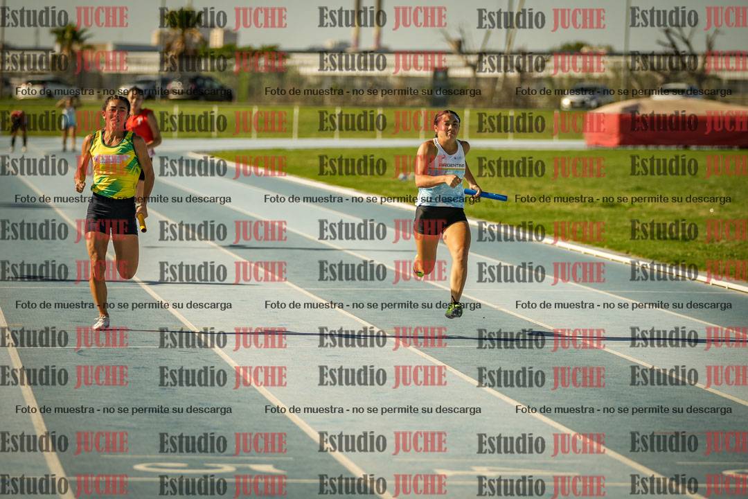 Fotos de las Postas 4x100mts de mujeres LIBRE - FINAL