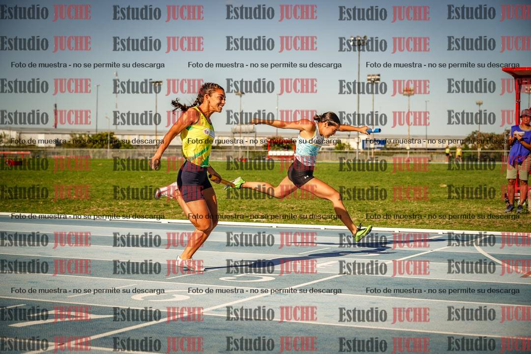 Fotos de las Postas 4x100mts de mujeres LIBRE - FINAL