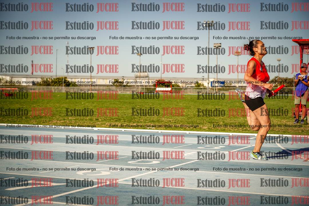 Fotos de las Postas 4x100mts de mujeres LIBRE - FINAL