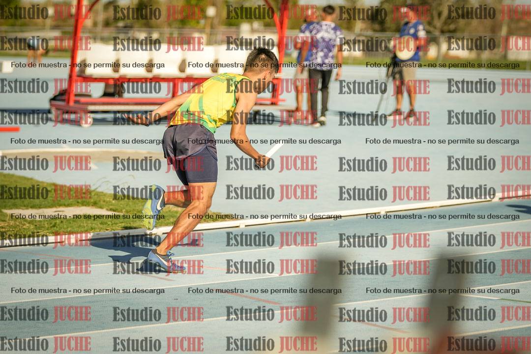 Fotos de las Postas 4x100mts de varones LIBRE - FINAL