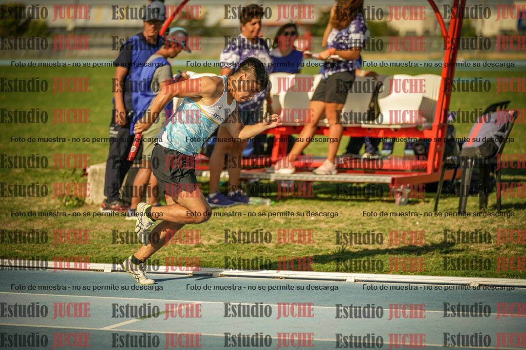 Fotos de las Postas 4x100mts de varones LIBRE - FINAL
