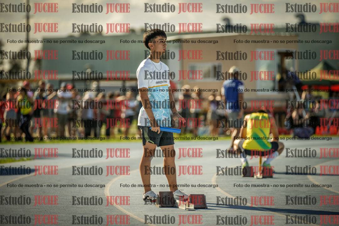 Fotos de las Postas 4x100mts de varones LIBRE - FINAL