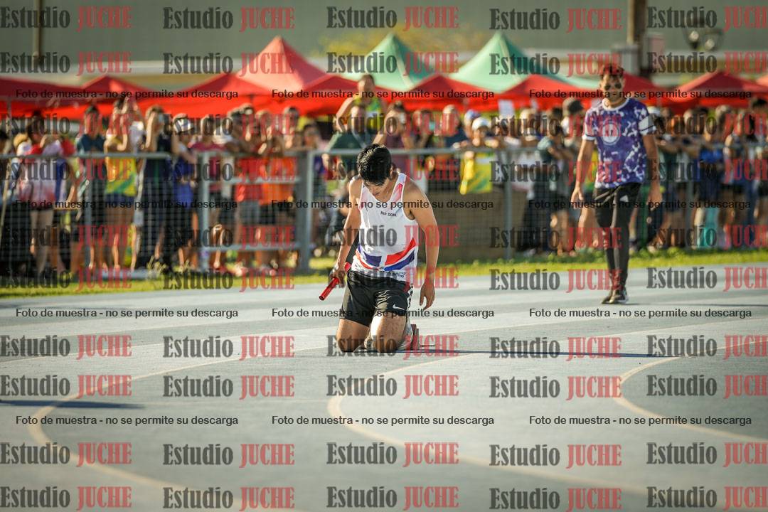 Fotos de las Postas 4x100mts de varones LIBRE - FINAL