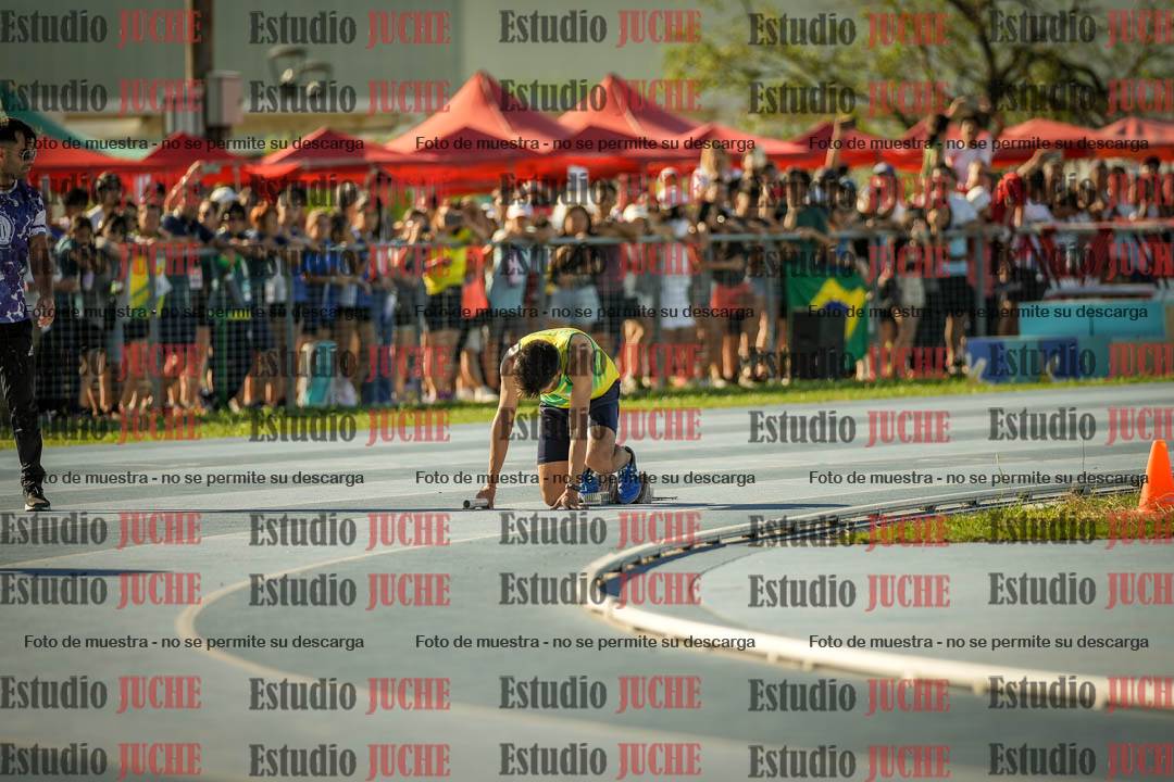 Fotos de las Postas 4x100mts de varones LIBRE - FINAL