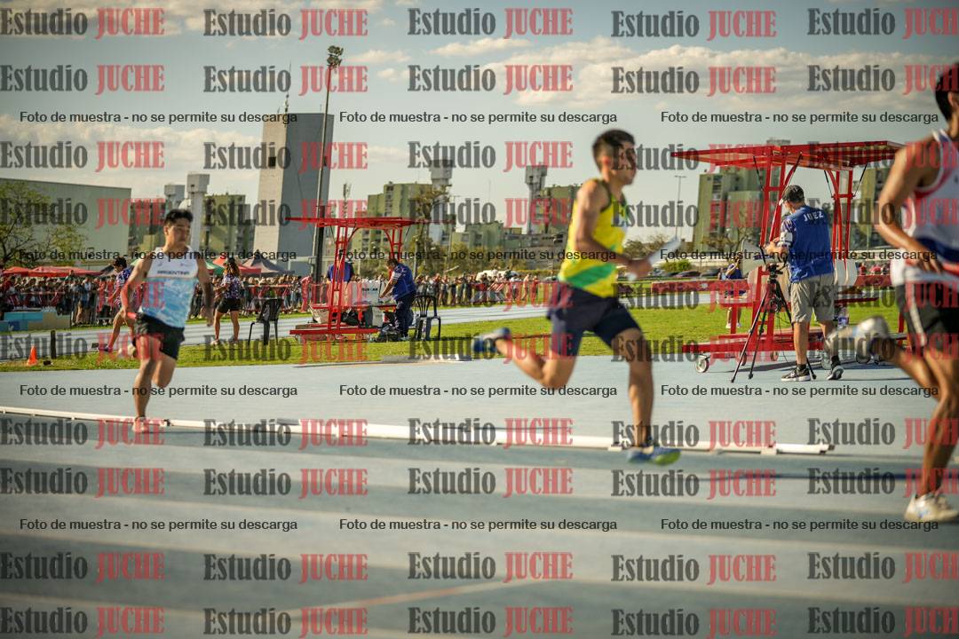 Fotos de las Postas 4x100mts de varones LIBRE - FINAL