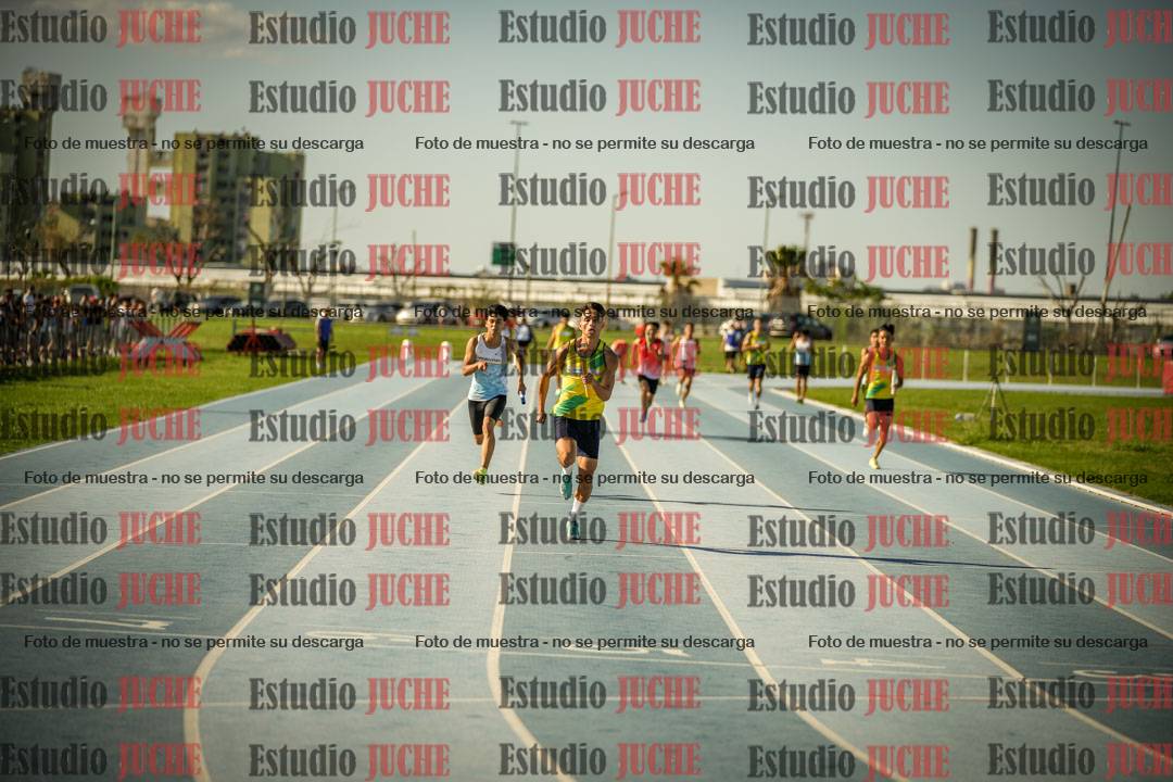 Fotos de las Postas 4x100mts de varones LIBRE - FINAL