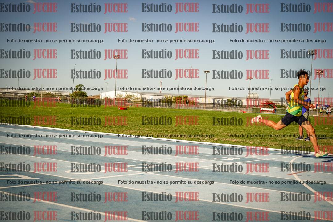 Fotos de las Postas 4x100mts de varones LIBRE - FINAL