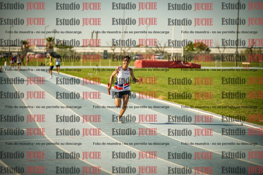 Fotos de las Postas 4x100mts de varones LIBRE - FINAL