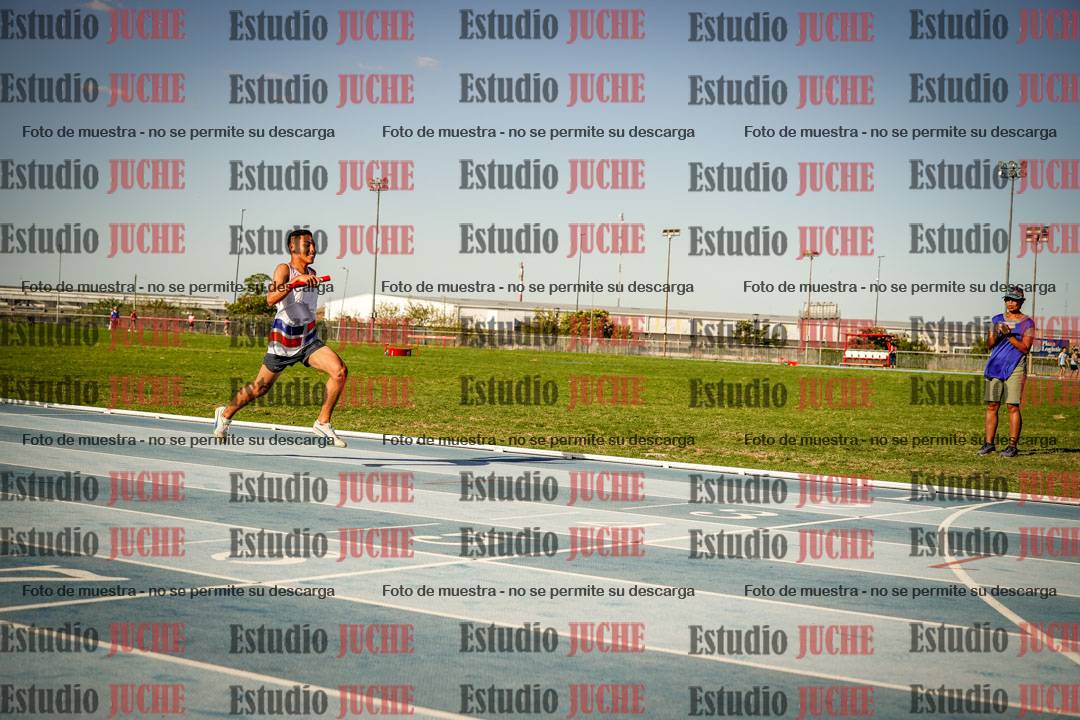 Fotos de las Postas 4x100mts de varones LIBRE - FINAL