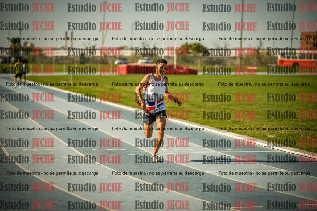 Fotos de las Postas 4x100mts de varones LIBRE - FINAL