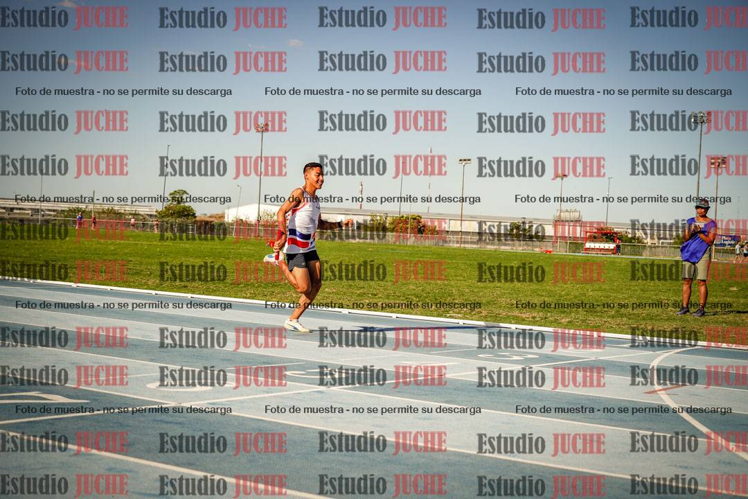 Fotos de las Postas 4x100mts de varones LIBRE - FINAL