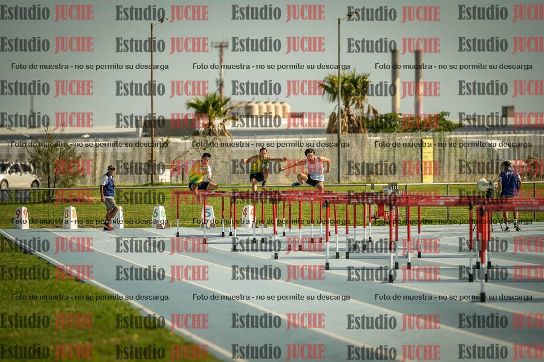 Fotos de los 110mts con vallas de varones - decatlón 6