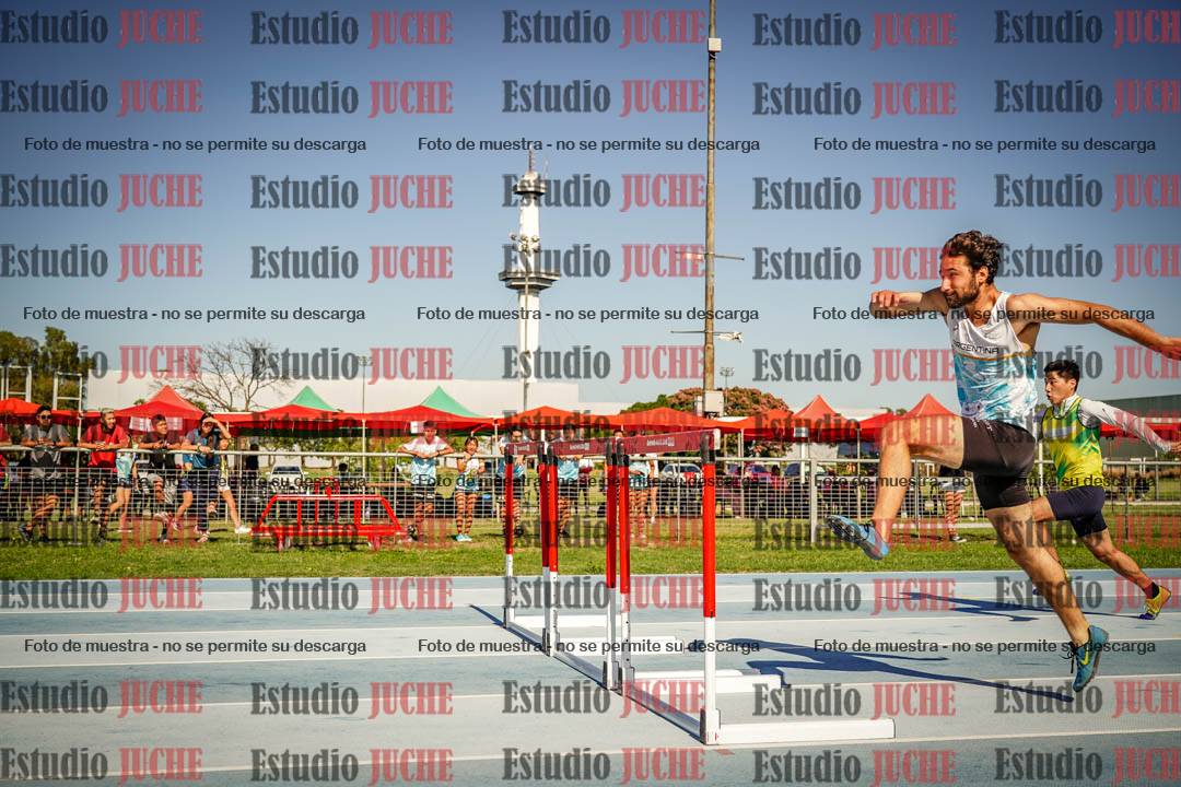Fotos de los 110mts con vallas de varones - decatlón 6