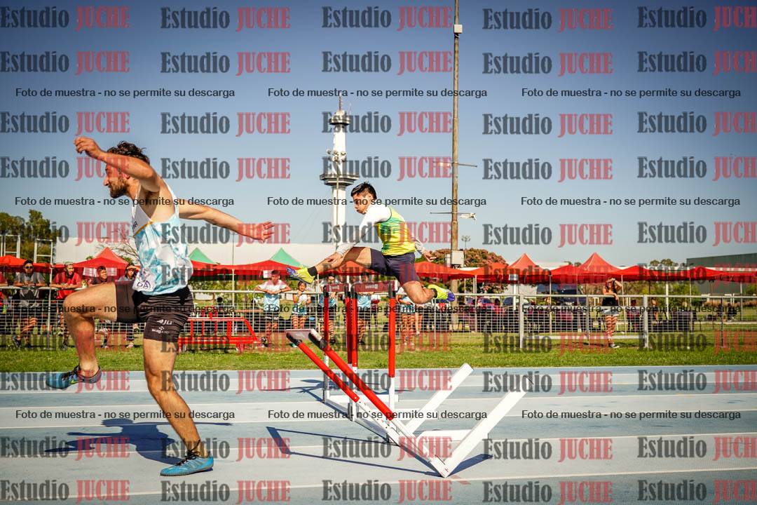 Fotos de los 110mts con vallas de varones - decatlón 6
