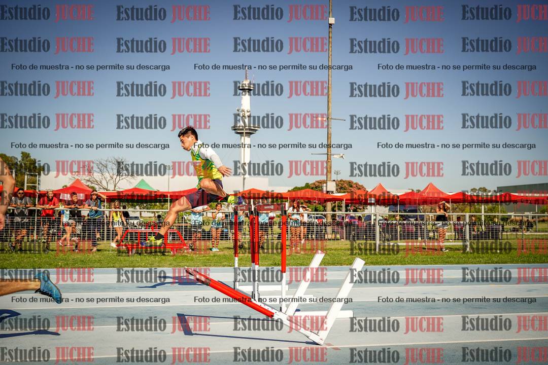Fotos de los 110mts con vallas de varones - decatlón 6