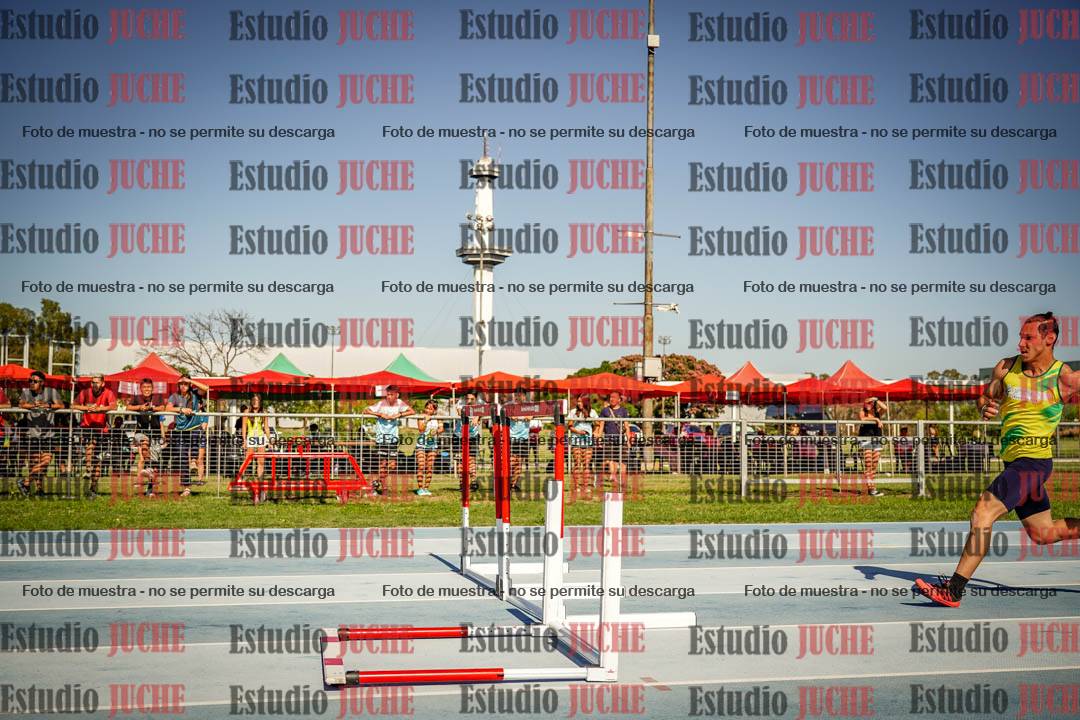 Fotos de los 110mts con vallas de varones - decatlón 6