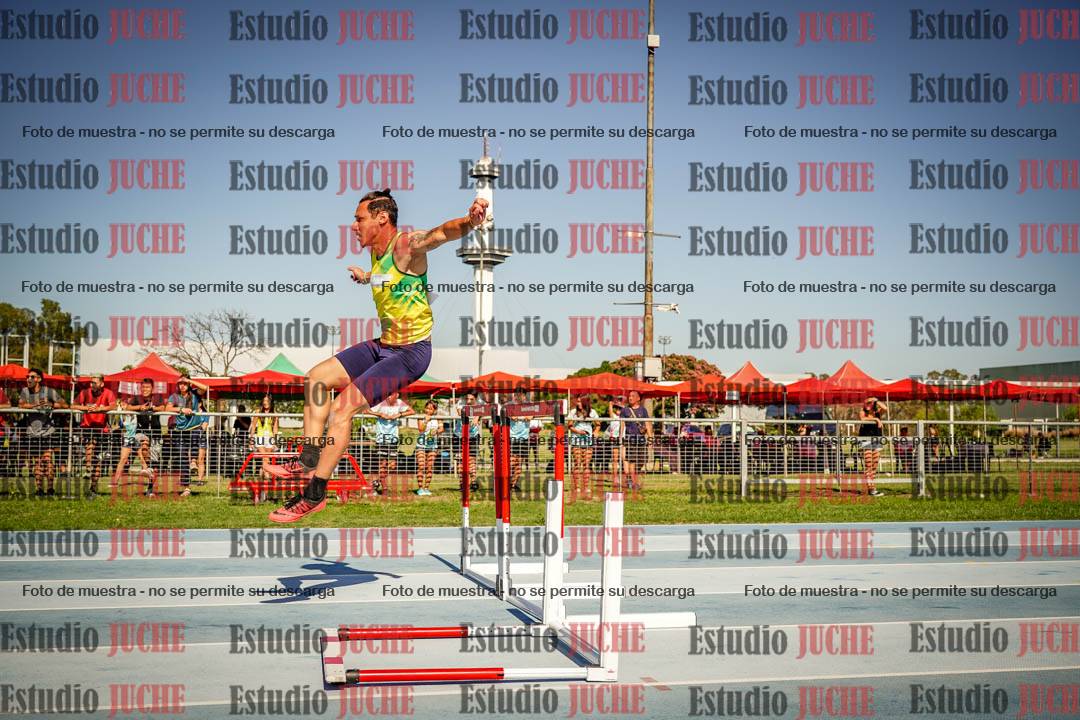 Fotos de los 110mts con vallas de varones - decatlón 6