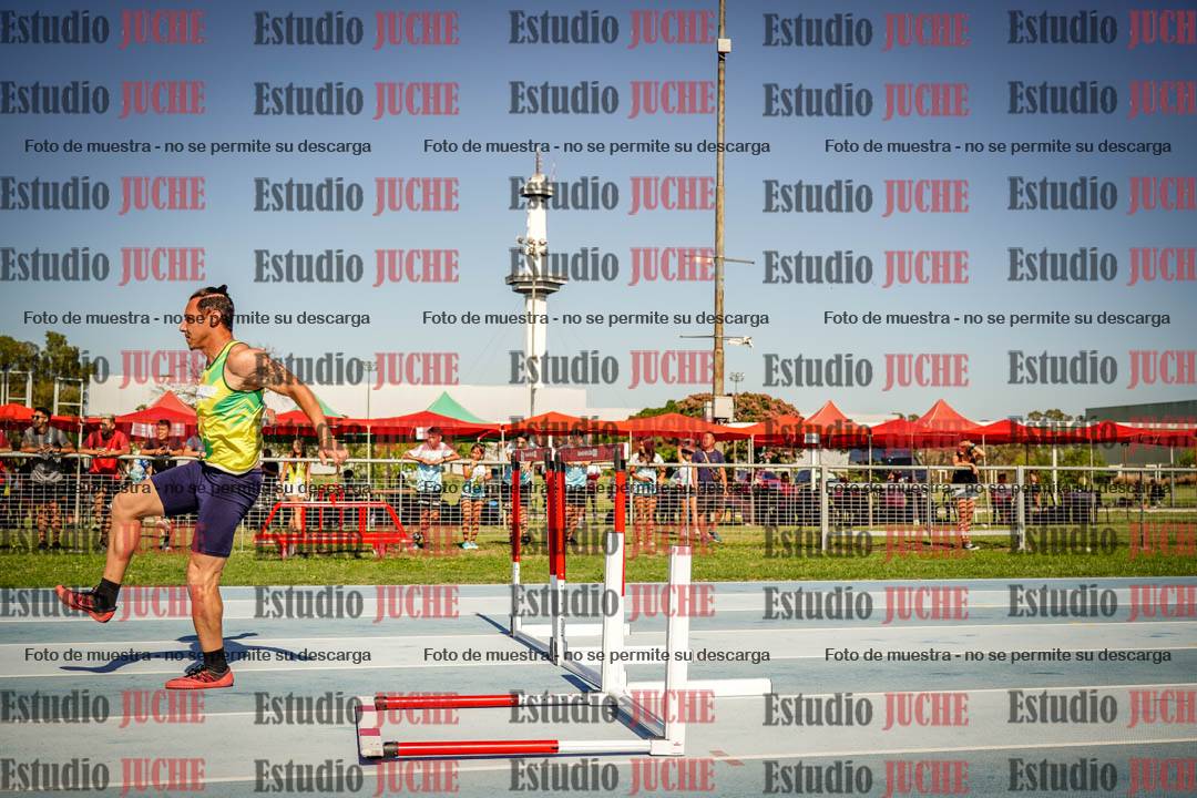 Fotos de los 110mts con vallas de varones - decatlón 6