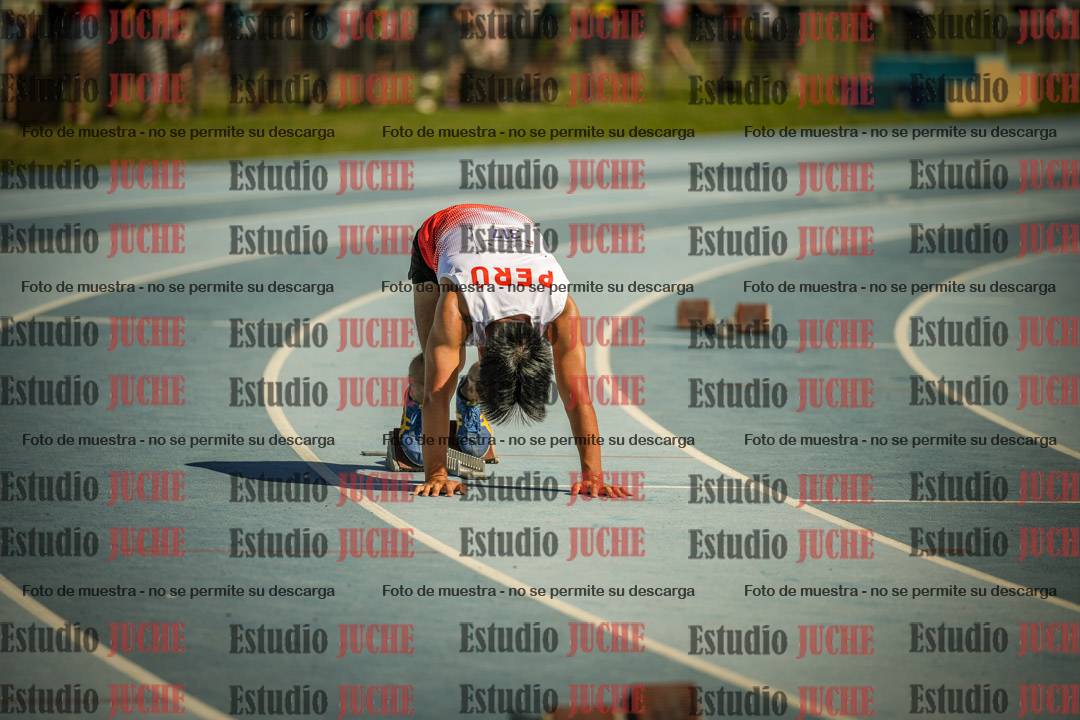Fotos de los 400mts con vallas de varones LIBRE - FINAL