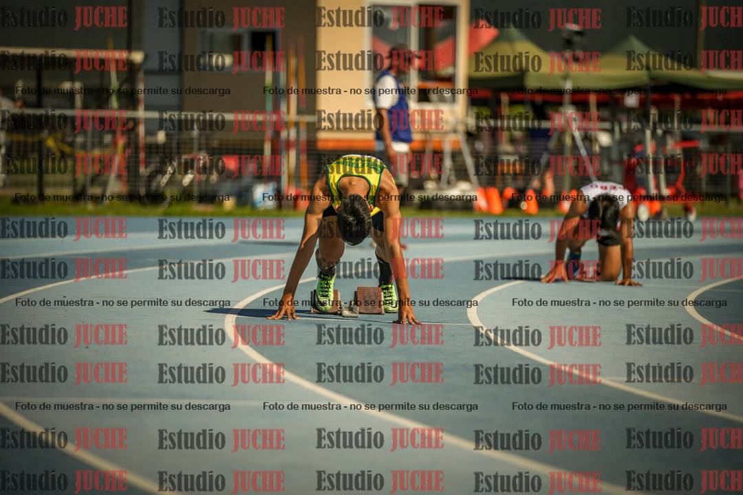 Fotos de los 400mts con vallas de varones LIBRE - FINAL