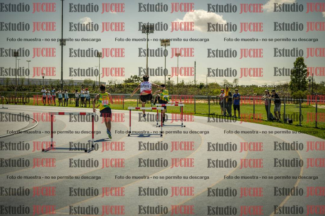 Fotos de los 400mts con vallas de varones LIBRE - FINAL