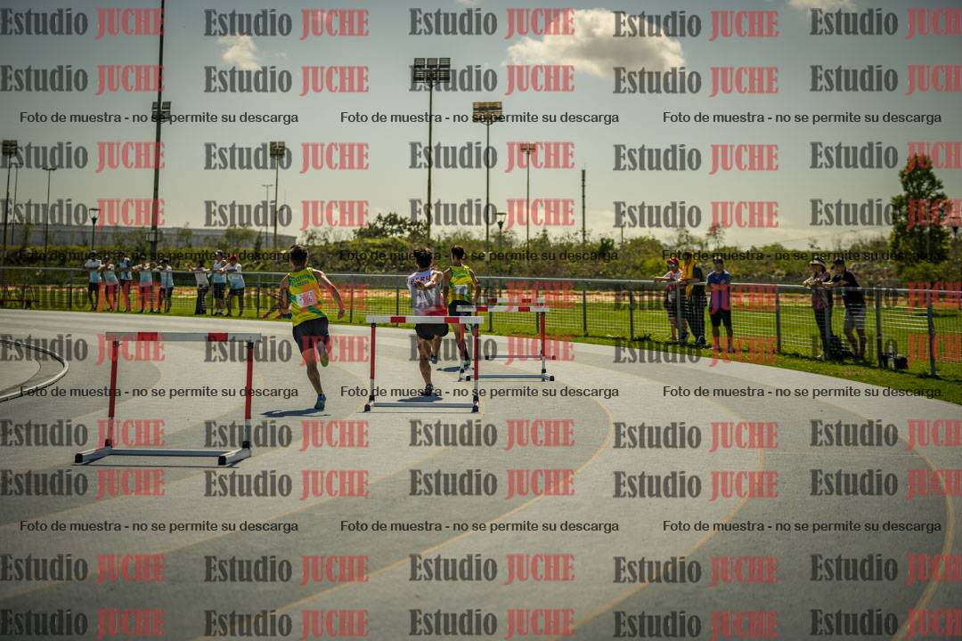 Fotos de los 400mts con vallas de varones LIBRE - FINAL