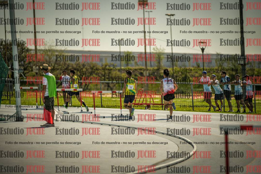 Fotos de los 400mts con vallas de varones LIBRE - FINAL