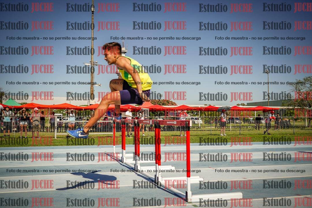 Fotos de los 400mts con vallas de varones LIBRE - FINAL