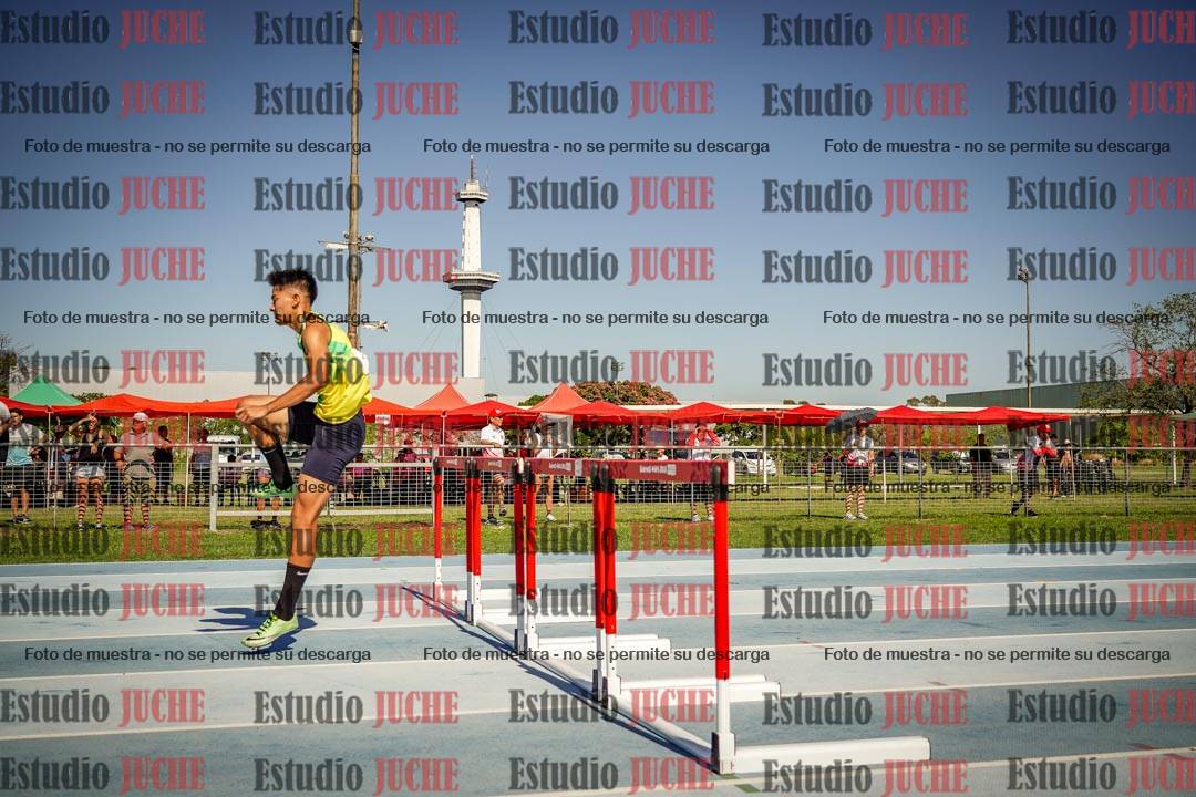 Fotos de los 400mts con vallas de varones LIBRE - FINAL