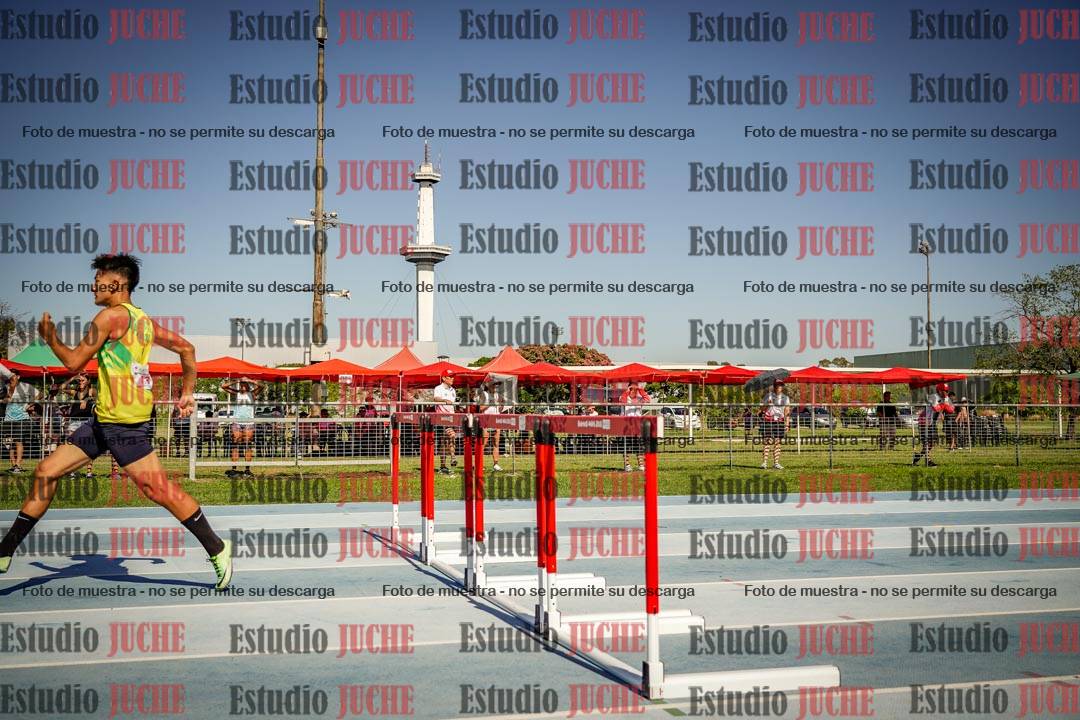 Fotos de los 400mts con vallas de varones LIBRE - FINAL