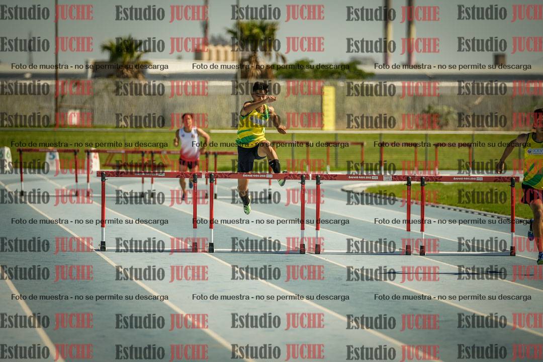 Fotos de los 400mts con vallas de varones LIBRE - FINAL