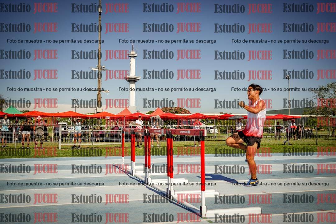 Fotos de los 400mts con vallas de varones LIBRE - FINAL
