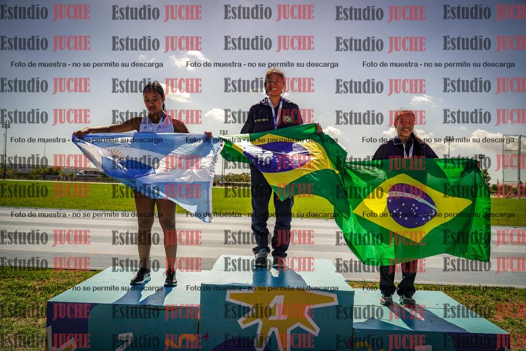 Fotos de algunos podios y extras del torneo