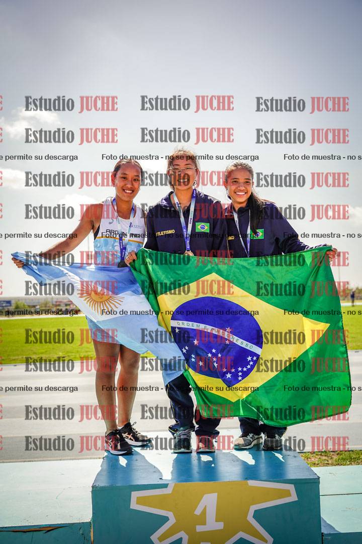 Fotos de algunos podios y extras del torneo
