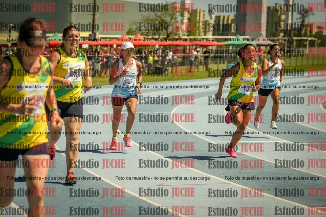 Fotos de los 800mts llanos de mujeres LIBRE/MASTER - FINAL