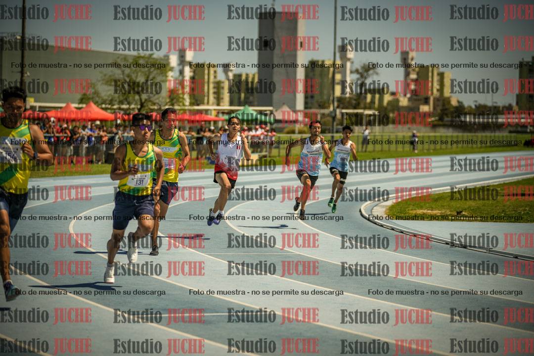 Fotos de los 800mts llanos de varones LIBRE/MASTER - FINAL