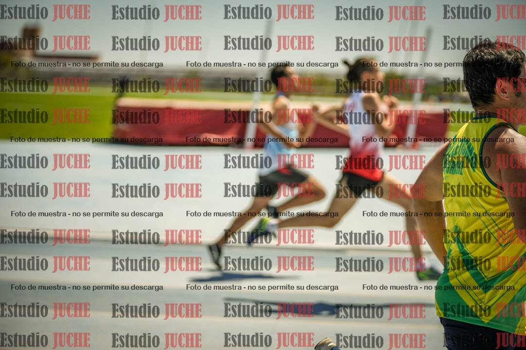 Fotos de los 800mts llanos de varones LIBRE/MASTER - FINAL