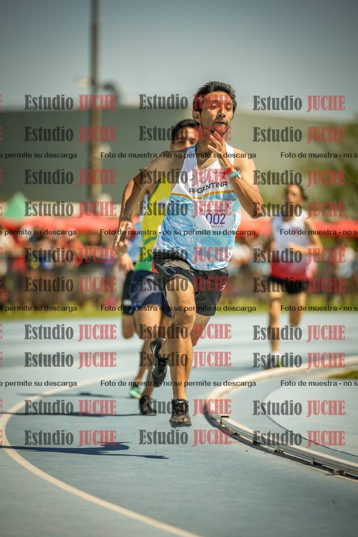 Fotos de los 800mts llanos de varones LIBRE/MASTER - FINAL