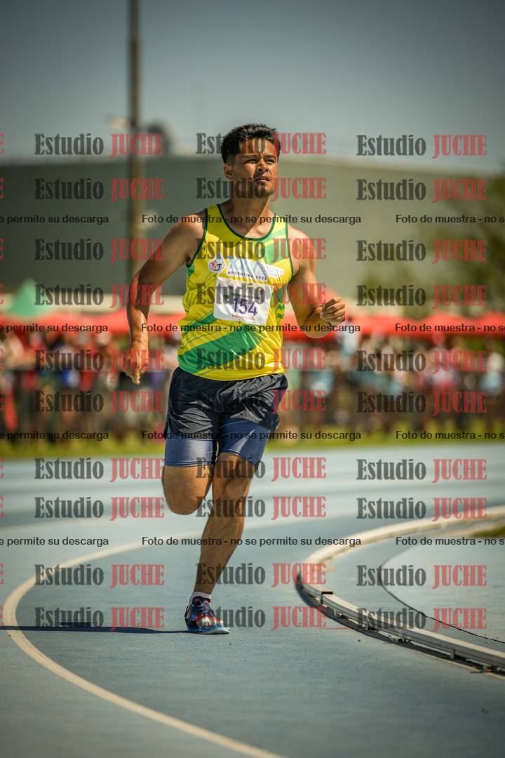 Fotos de los 800mts llanos de varones LIBRE/MASTER - FINAL